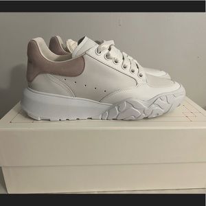 Alexander McQueen Women’s sneakers - size 39